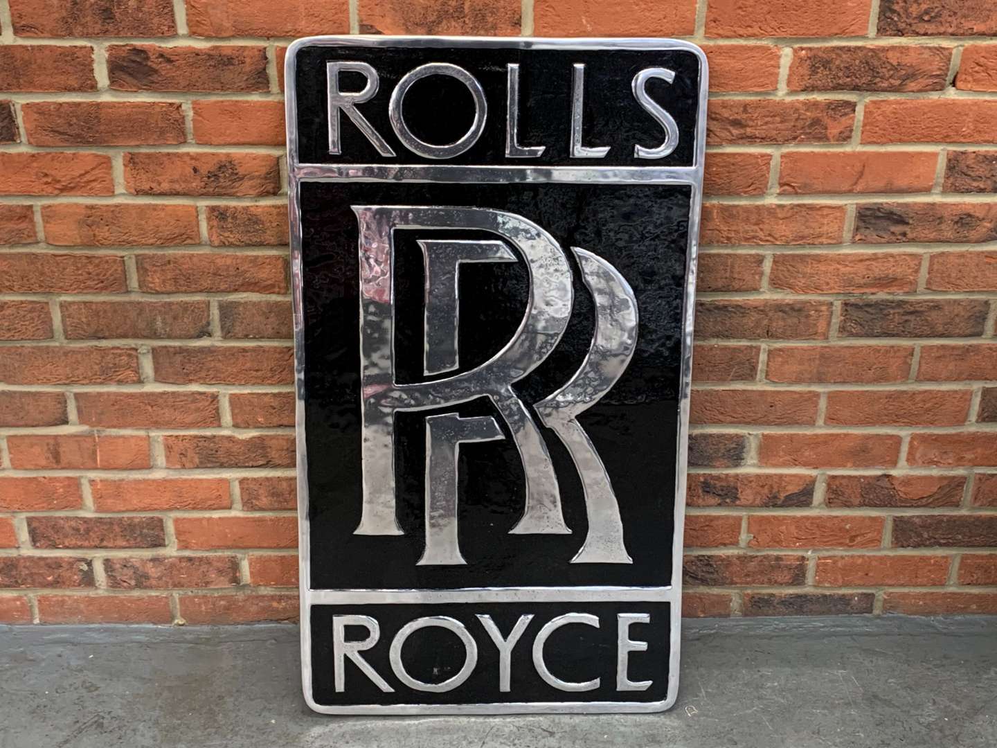 <p>Large Rolls Royce Cast Aluminium Sign</p>
