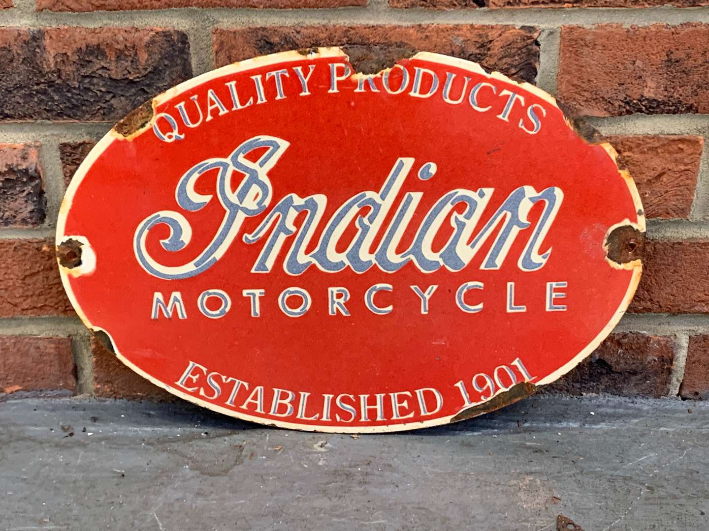 <p>Indian Motorcycles Oval Enamel Sign&nbsp;</p>
