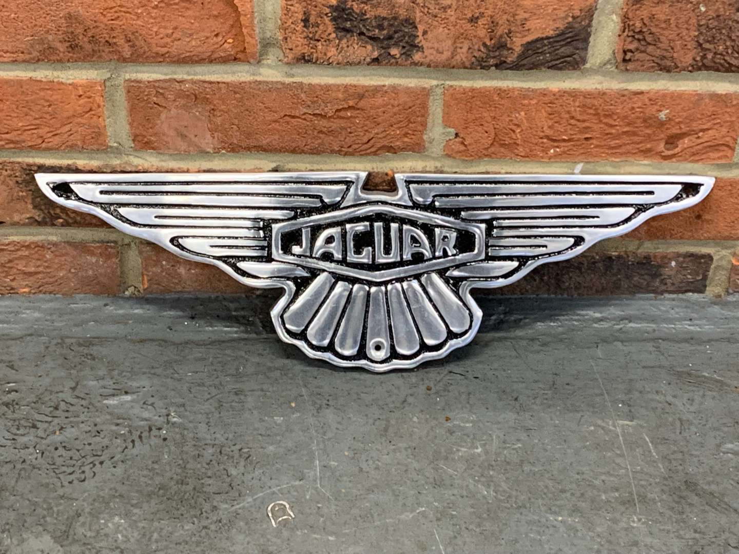 <p>Jaguar Cast Aluminium Emblem Sign</p>