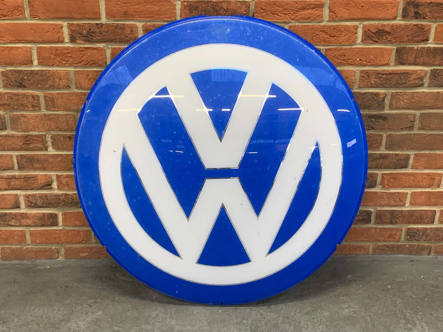 <p>VW Plastic Dealership Emblem Sign a/f</p>