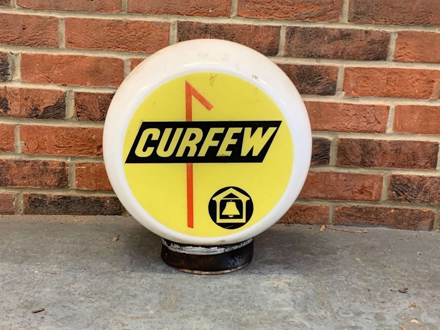 <p>Curfew Glass Petrol Globe</p>