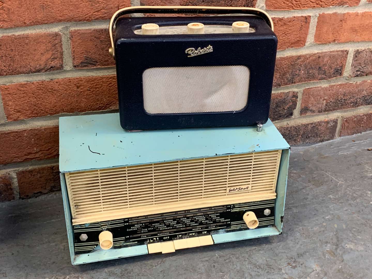 <p>Four Vintage Type Radios</p>