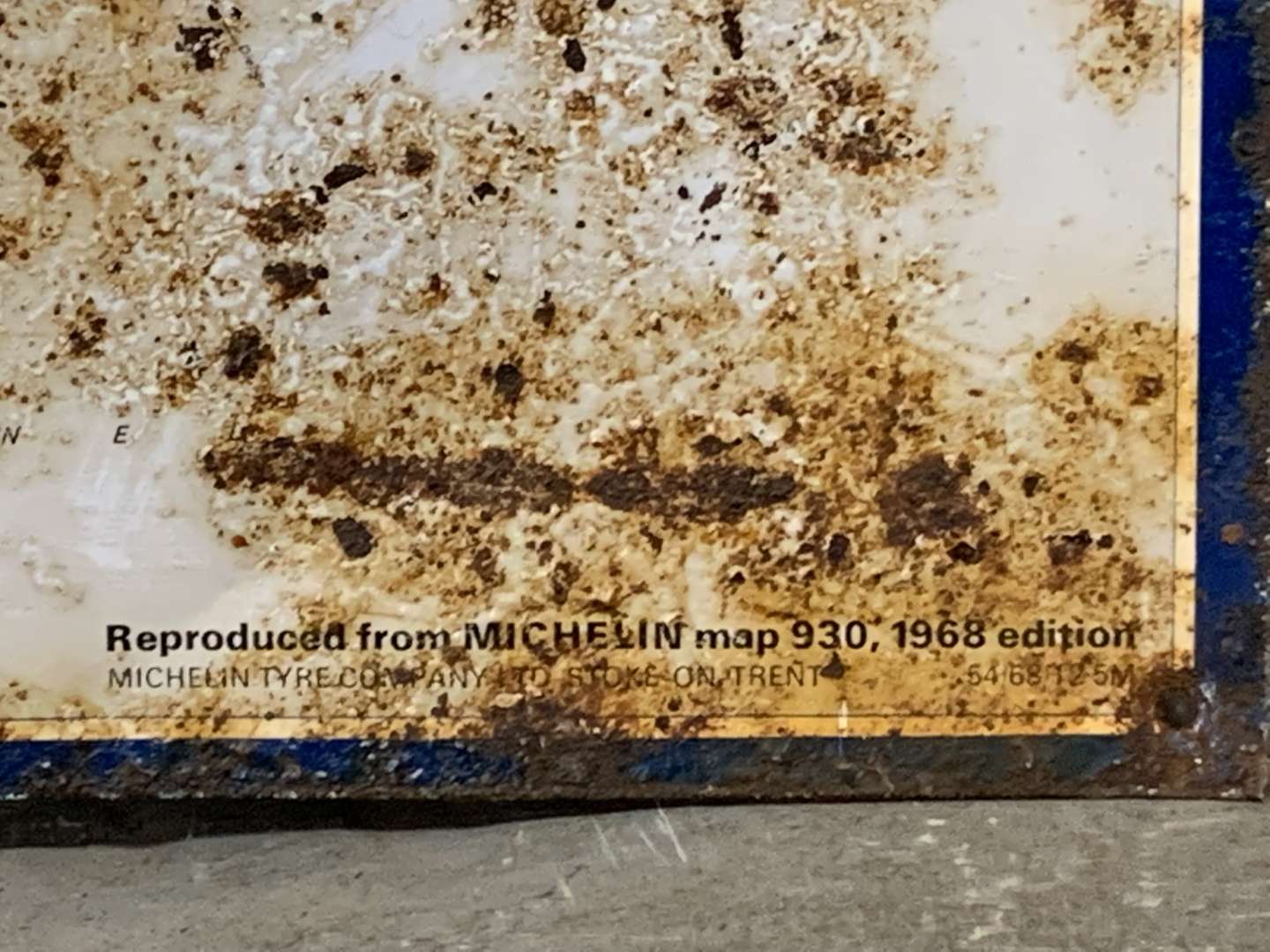 <p>Tin 1968 Michelin Map Sign</p>