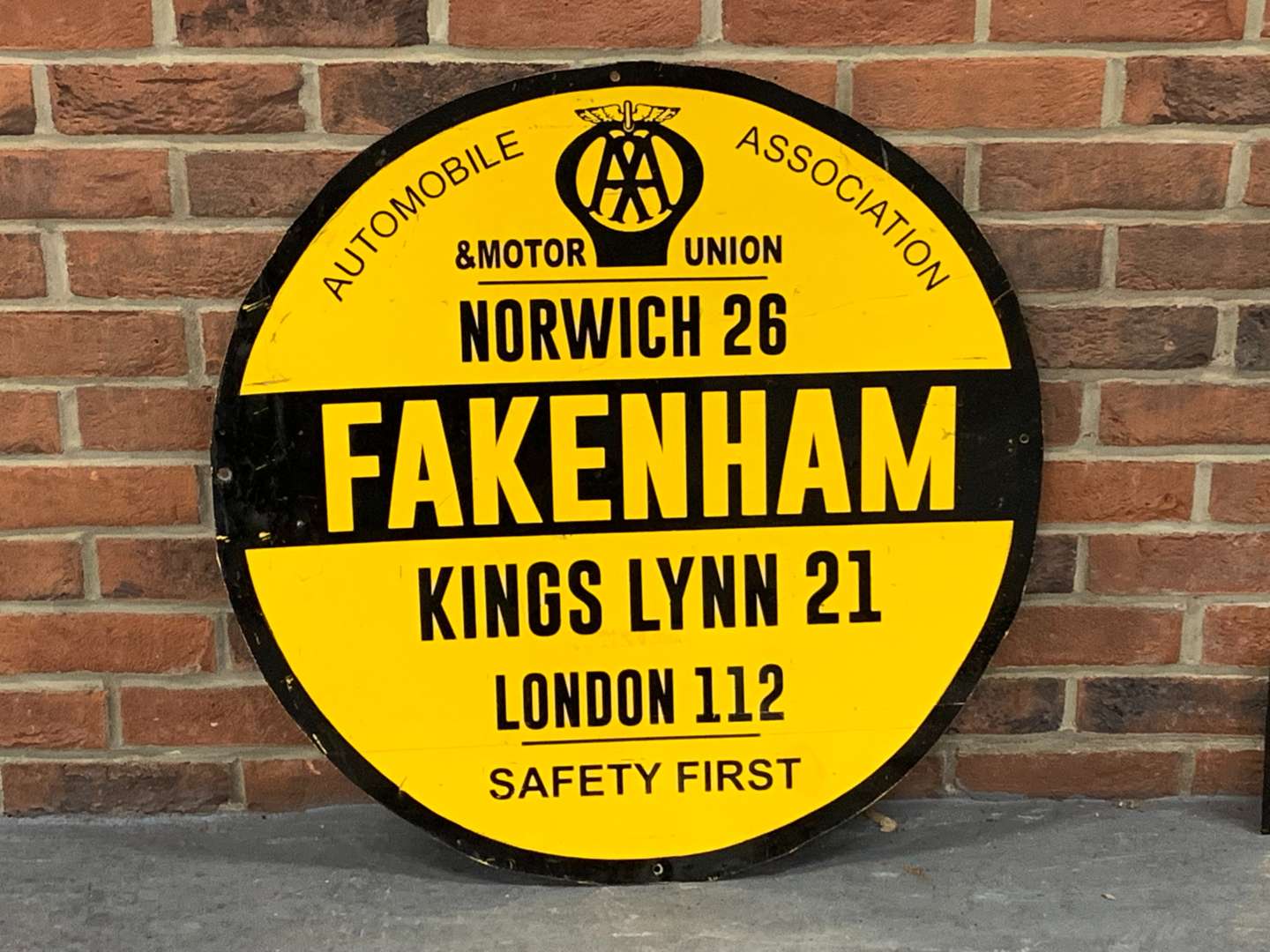 <p>AA Metal Made Fakenham/Kings Lynn/London Sign</p>