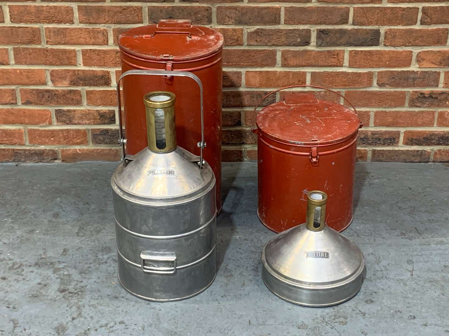 <p>Two Vintage Cased 20 ltr and 5 ltr Forecourt Measures&nbsp;</p>