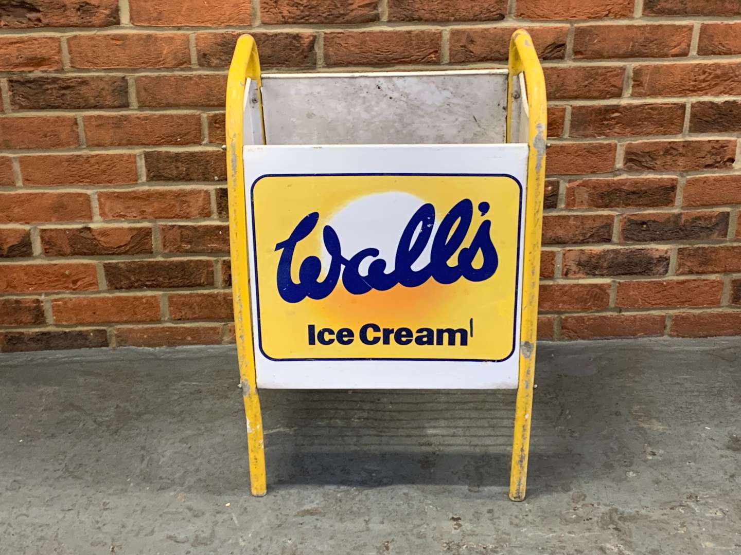 <p>Walls Freestanding Ice Cream Bin</p>
