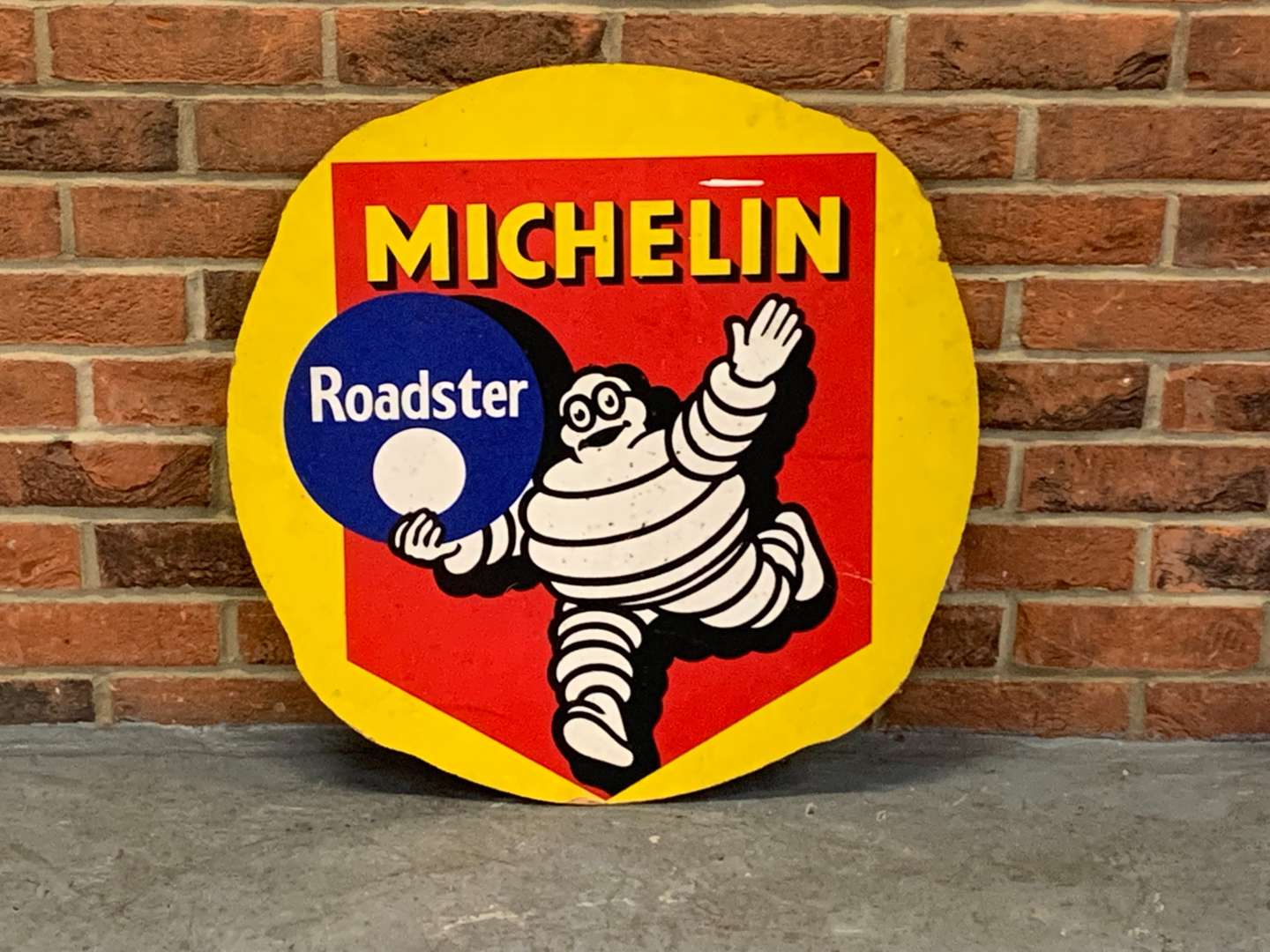 <p>Michelin Roadster Circular Sign on Board</p>