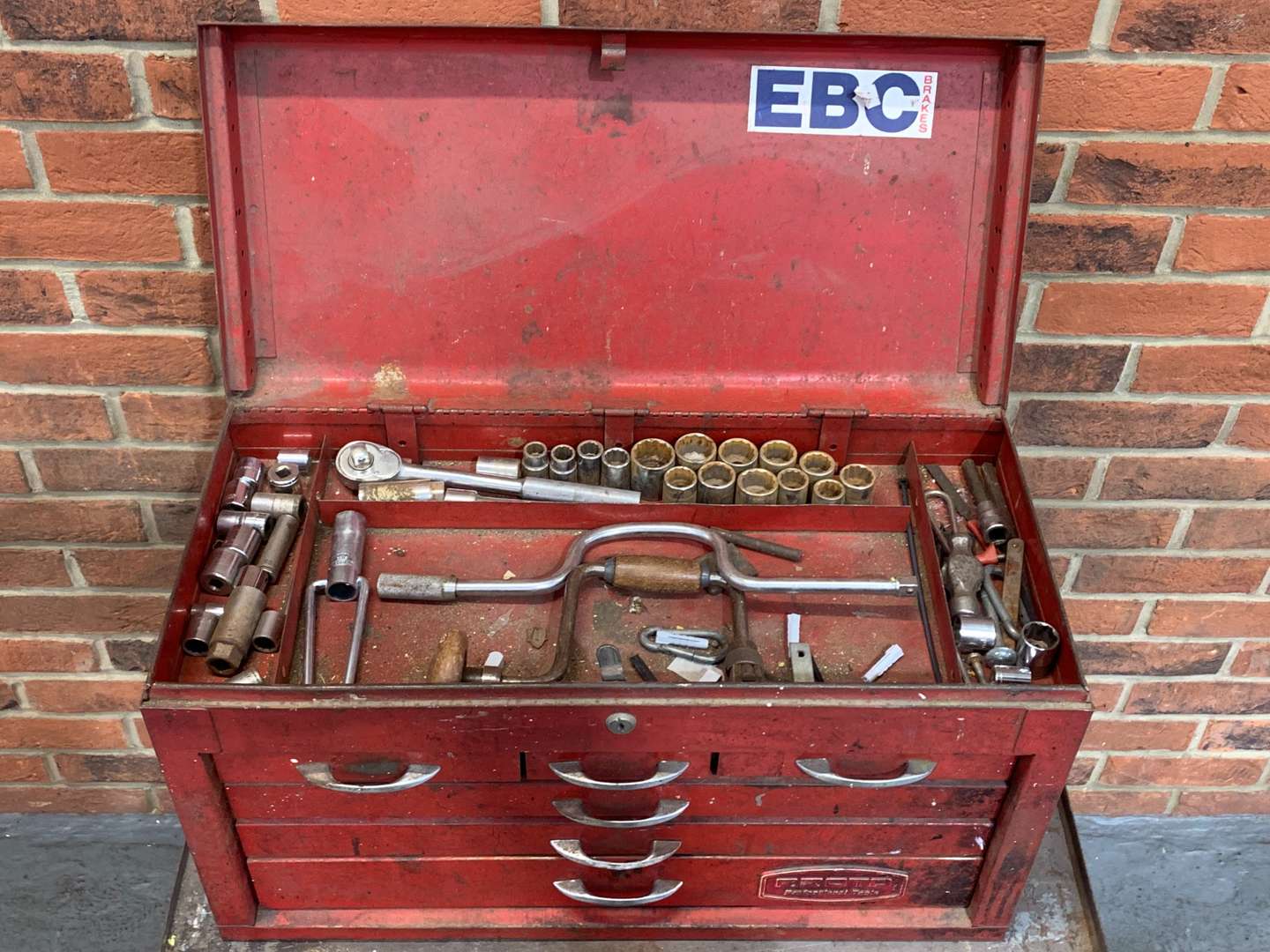 <p>Proto Tool Box Contents and Trolley</p>