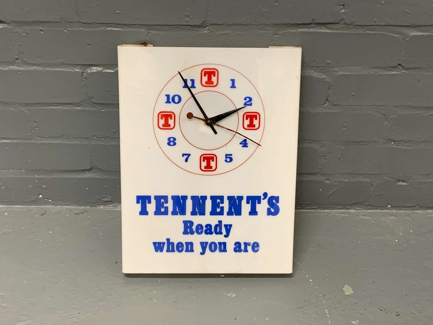 <p>Perspex Tennants Ready When You Are Electric Clock&nbsp;</p>