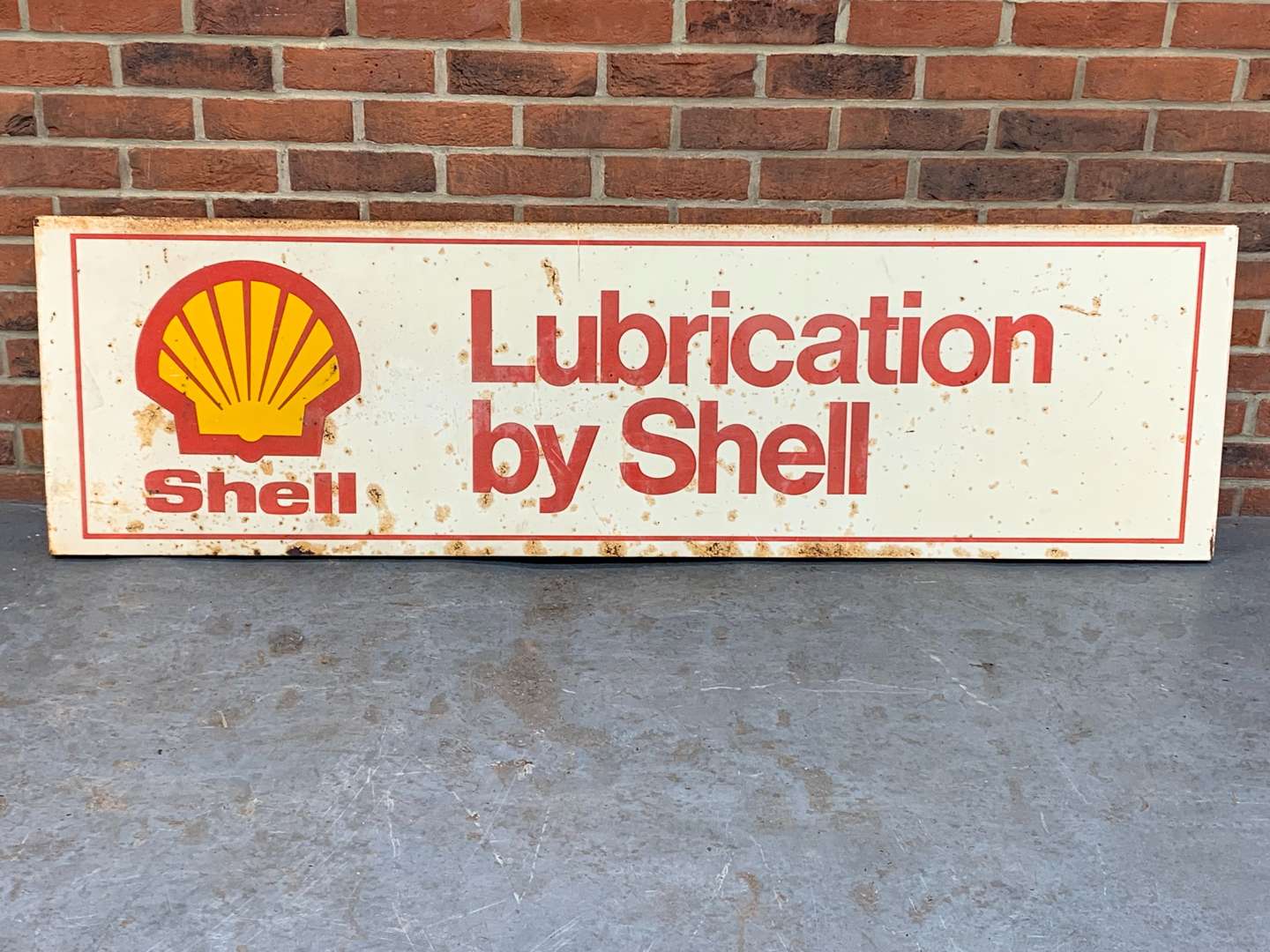 <p>Shell Lubrication Metal Sign</p>
