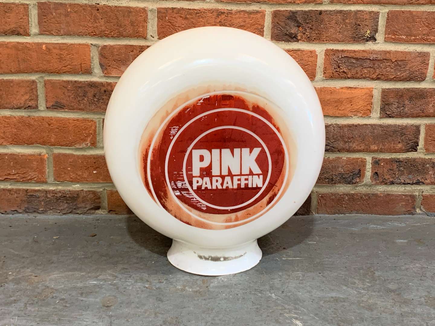 <p>Glass Pink Paraffin Petrol Globe</p>