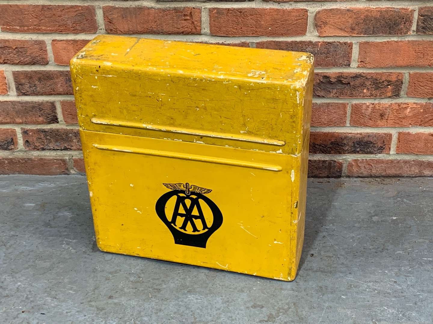 <p>AA Fibreglass Storage Box</p>