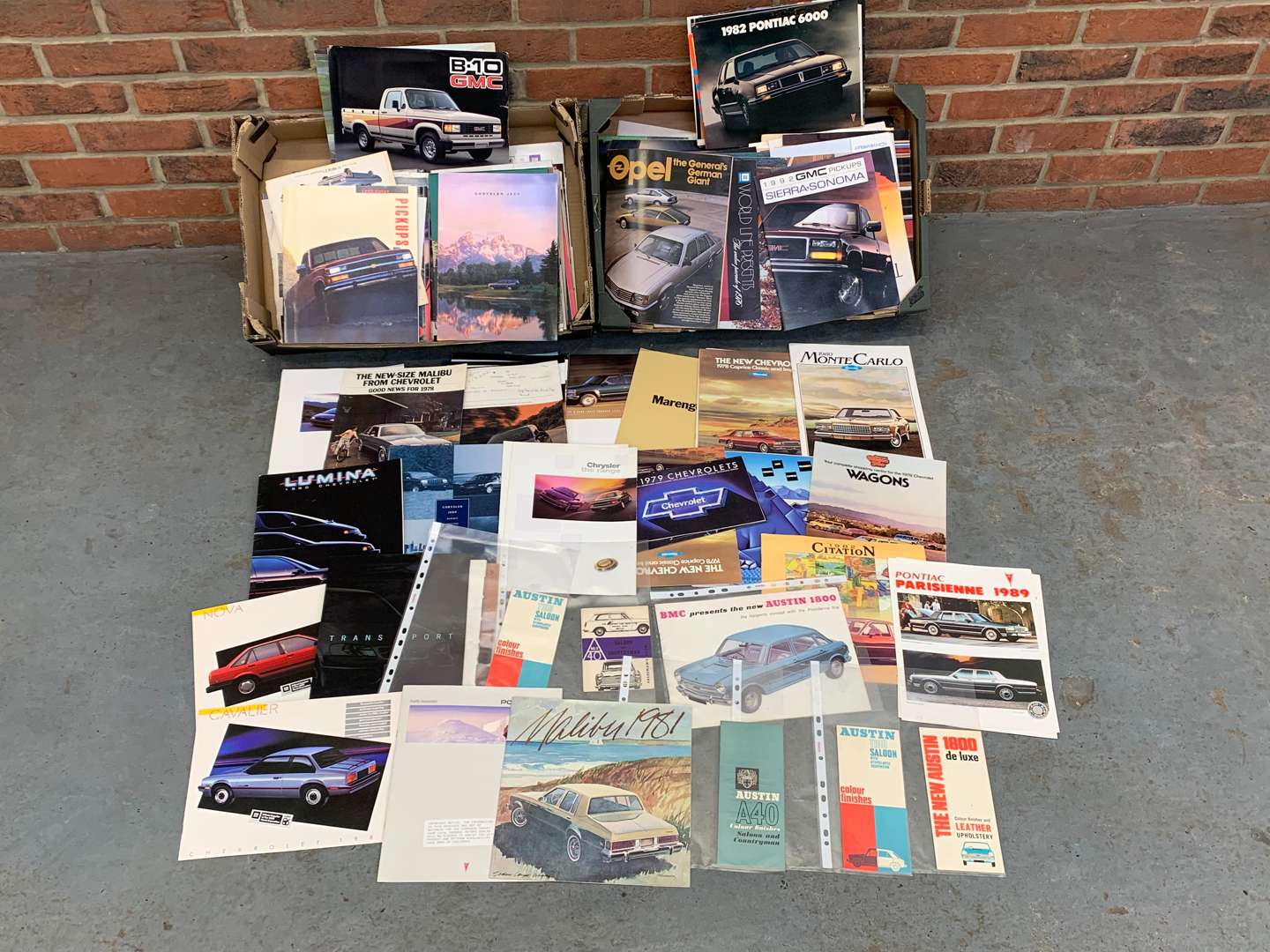 <p>Two Boxes of Mainly American Motoring Literature&nbsp;</p>