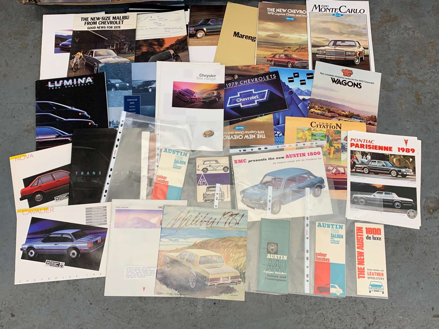<p>Two Boxes of Mainly American Motoring Literature&nbsp;</p>