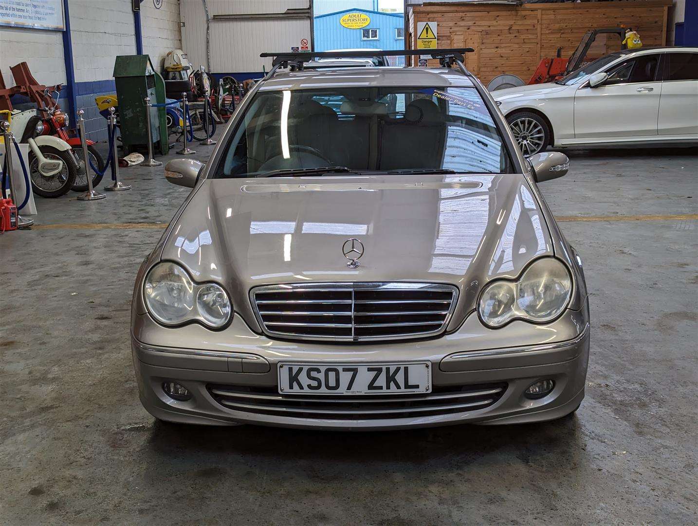 <p>2007 MERCEDES C230 AVANTGARDE SE AUTO</p>