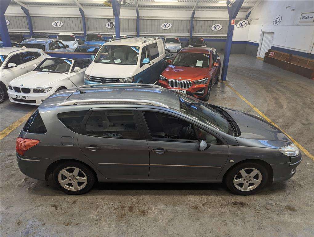 <p>2010 PEUGEOT 407 SR SW HDI</p>