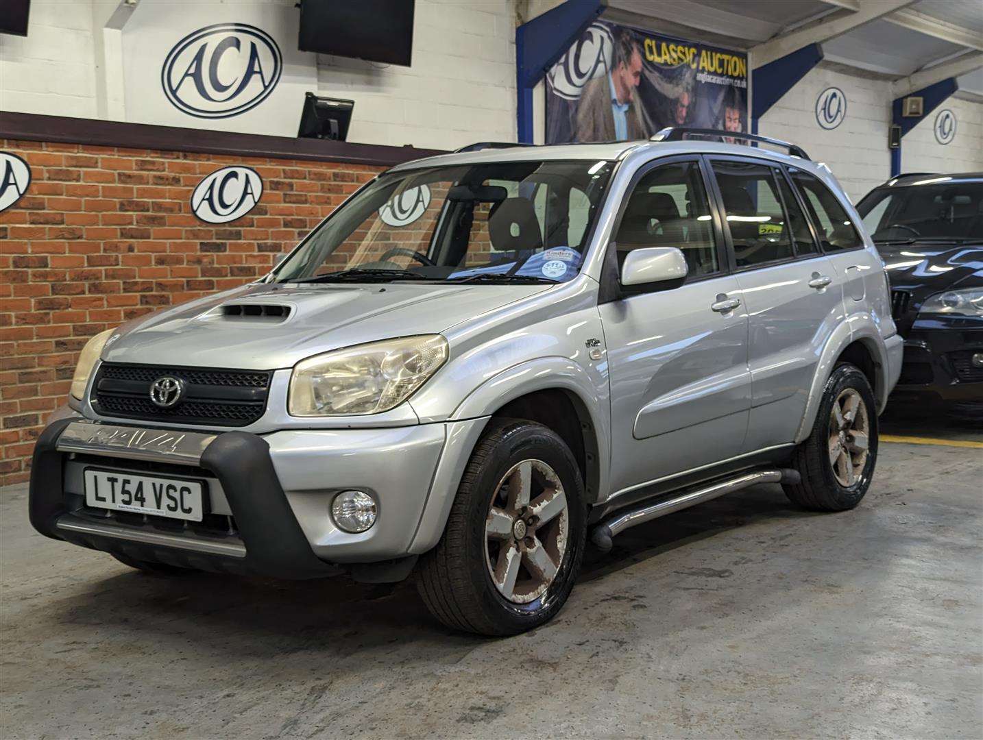 <p>2004 TOYOTA RAV4 XT4 D-4D</p>