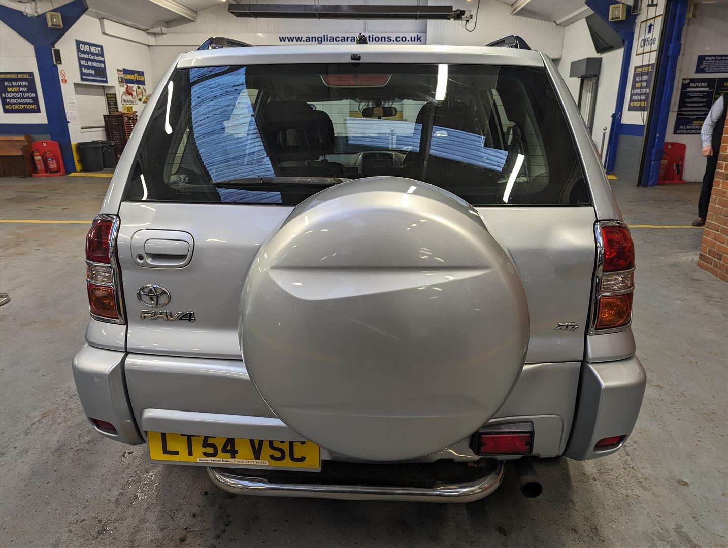 <p>2004 TOYOTA RAV4 XT4 D-4D</p>