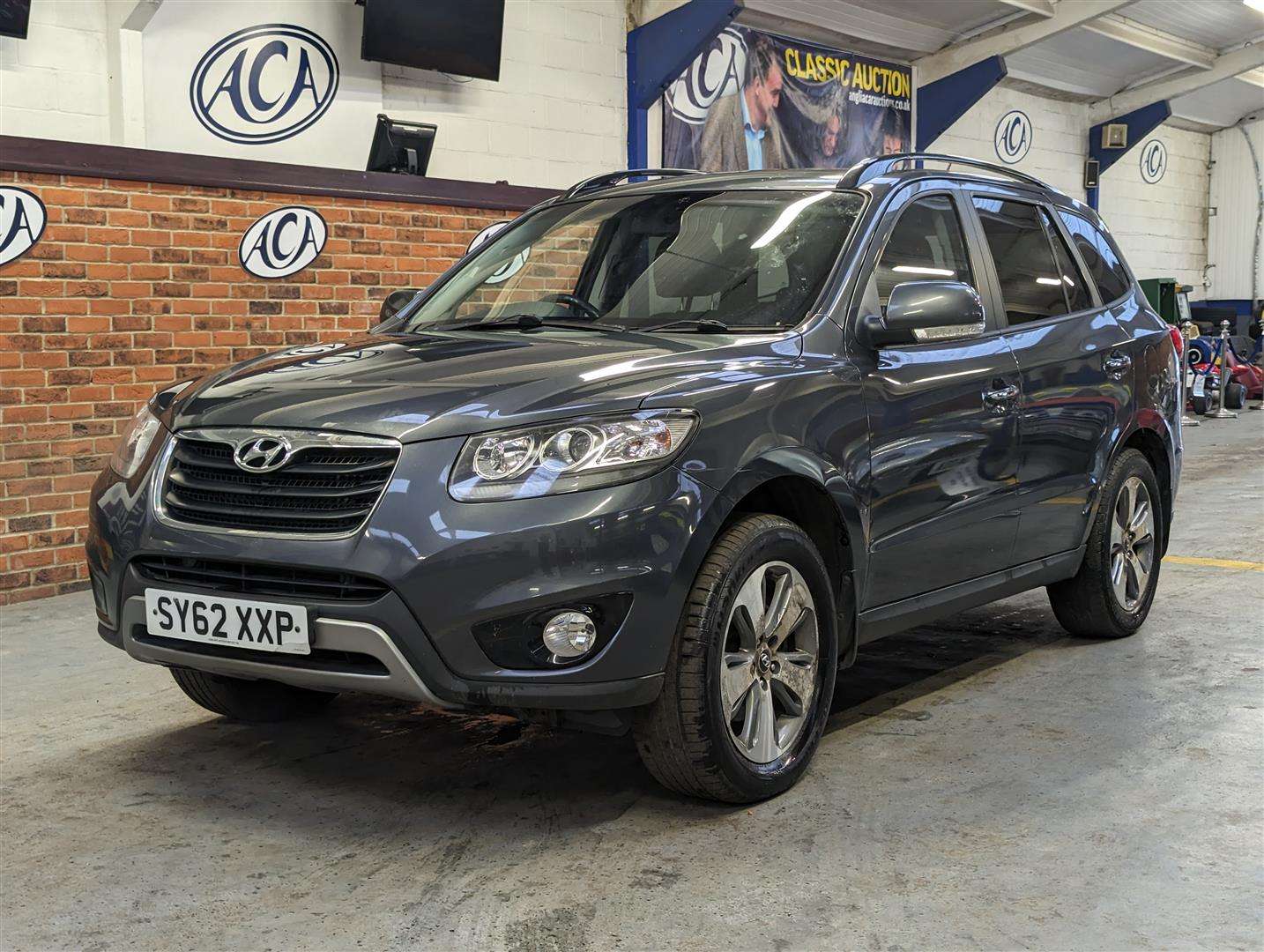 <p>2012 HYUNDAI SANTA FE PREMIUM CRDI</p>