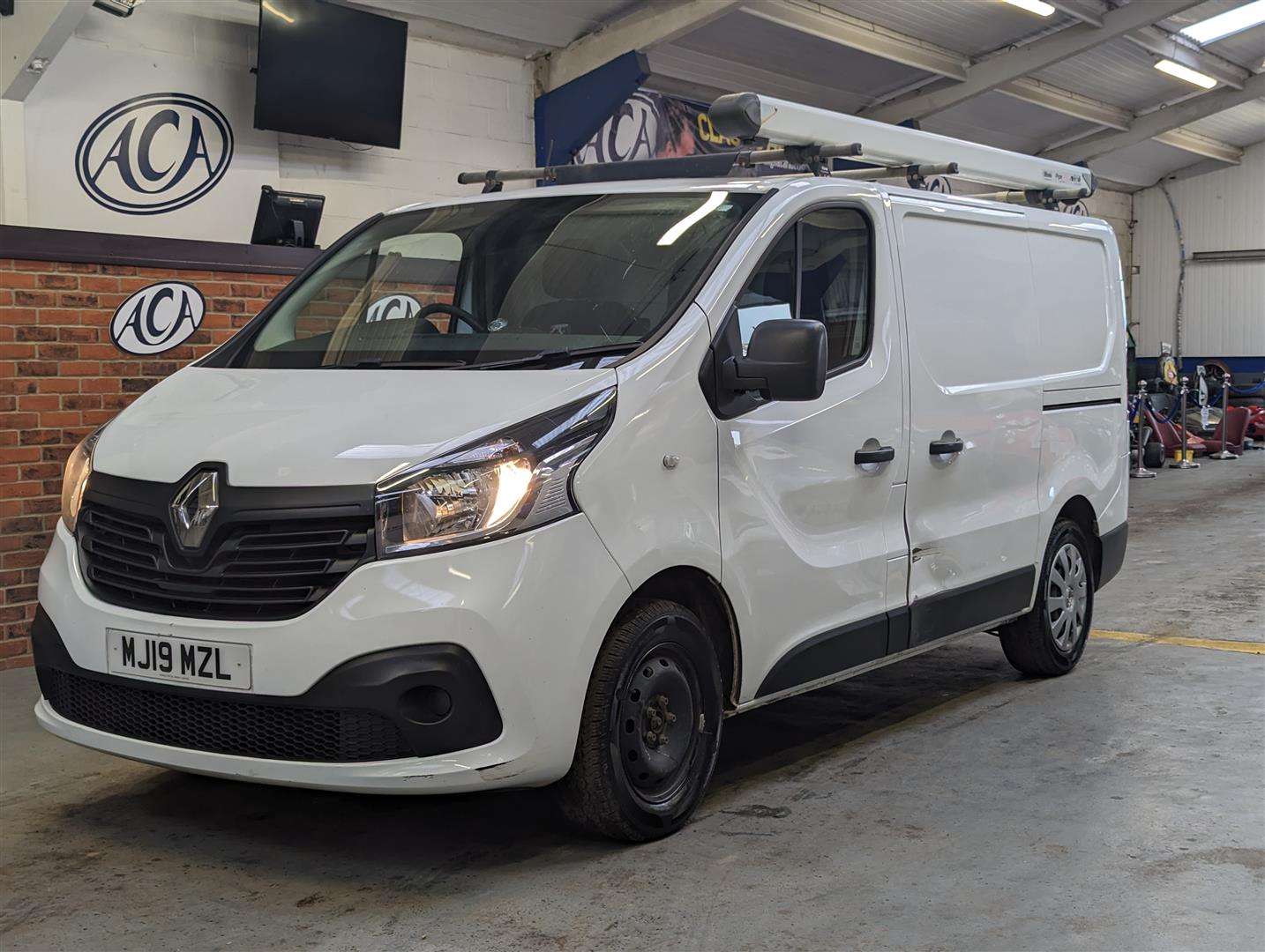 2019 RENAULT TRAFIC SL27 BUSINESS + DC | Wednesday 31st January 6pm ...