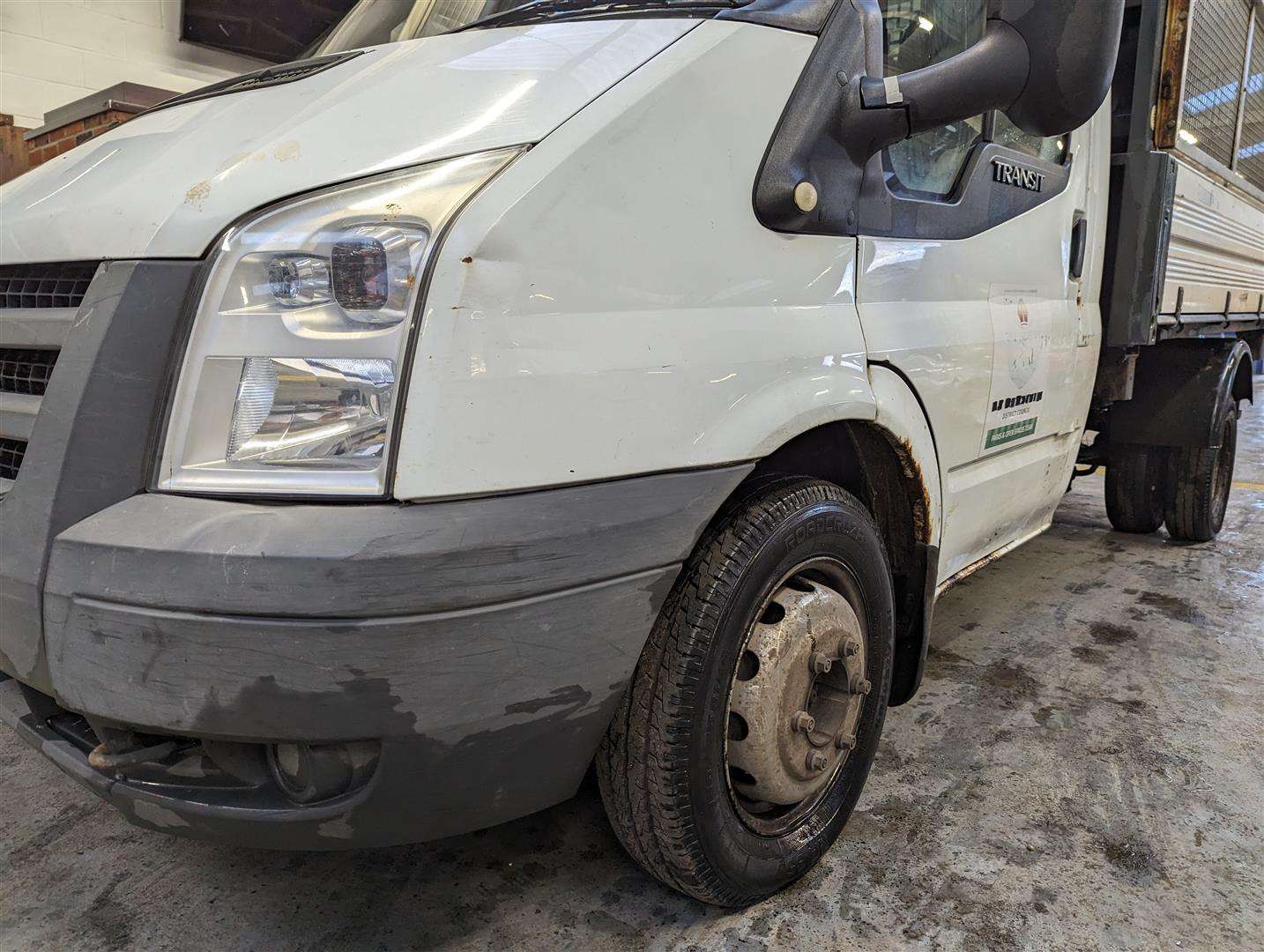 <p>2010 FORD TRANSIT 115 T350M RWD</p>