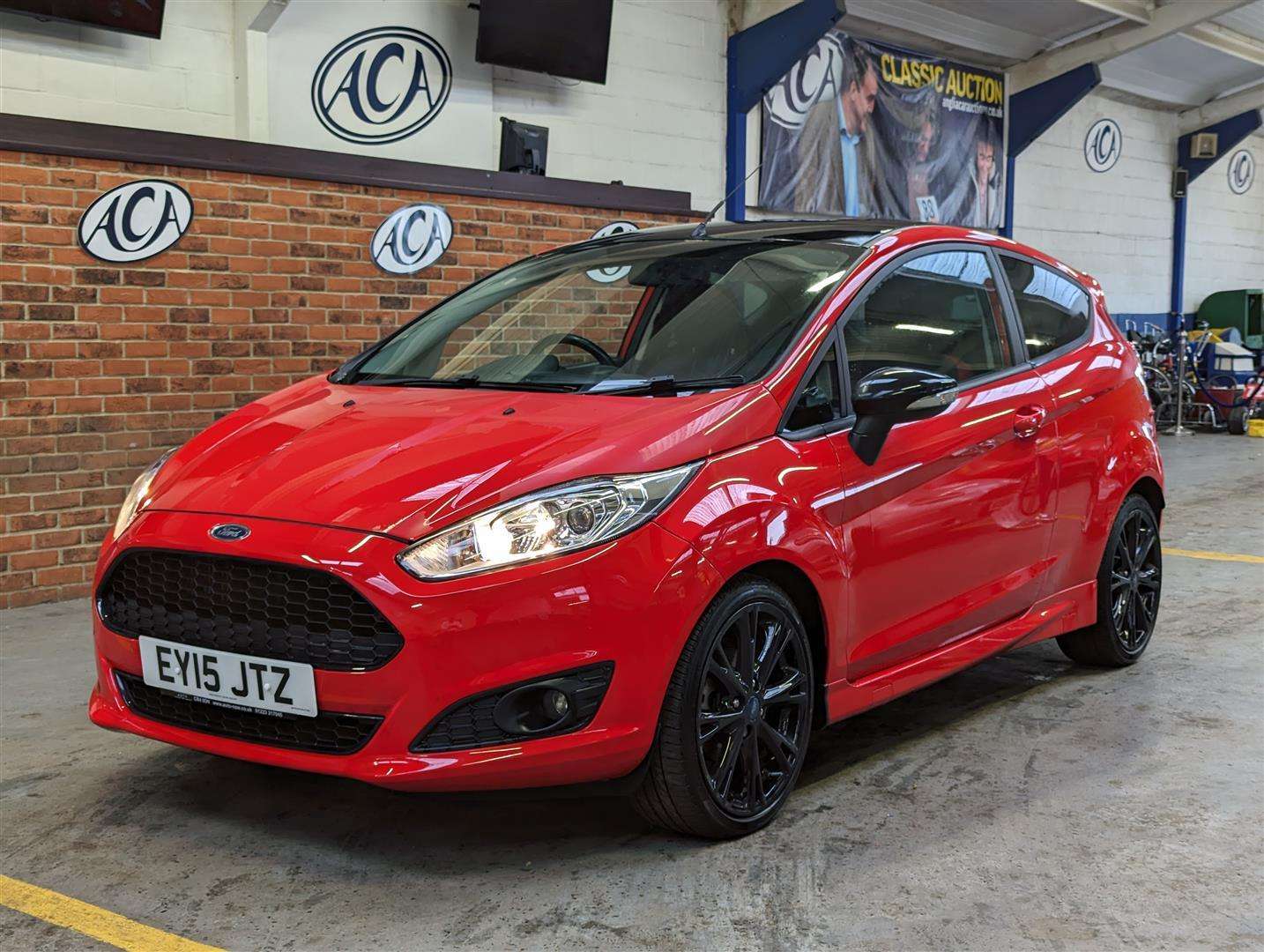 <p>2015 FORD FIESTA ZETEC S RED EDITIO</p>