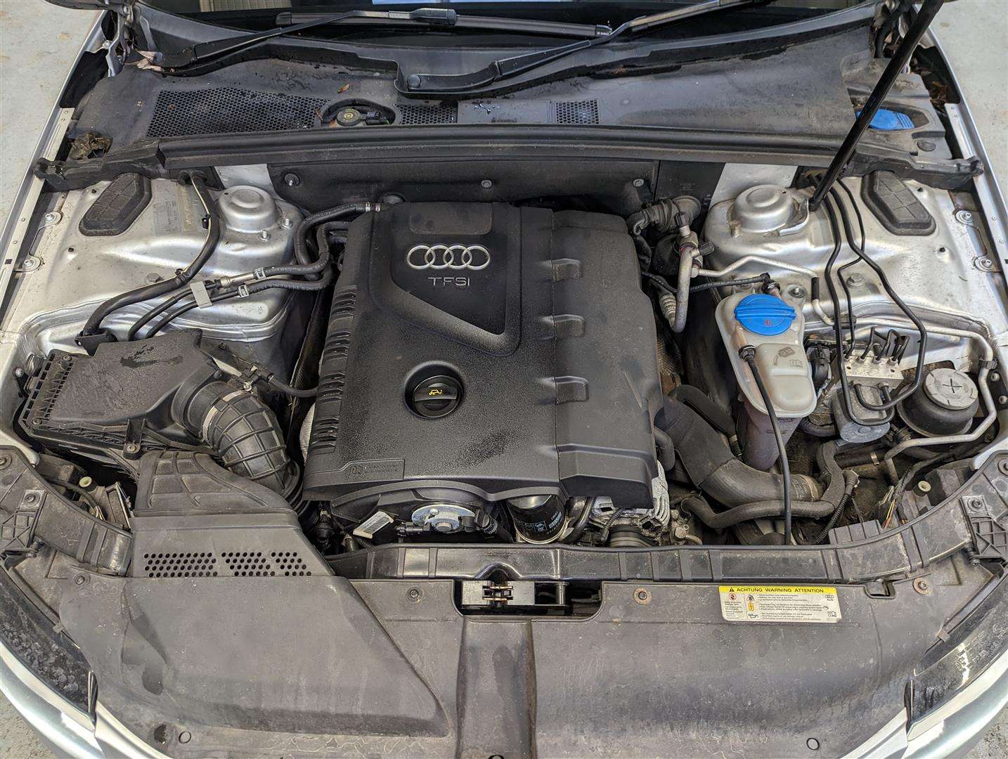 <p>2011 AUDI A4 S LINE TFSI 120</p>