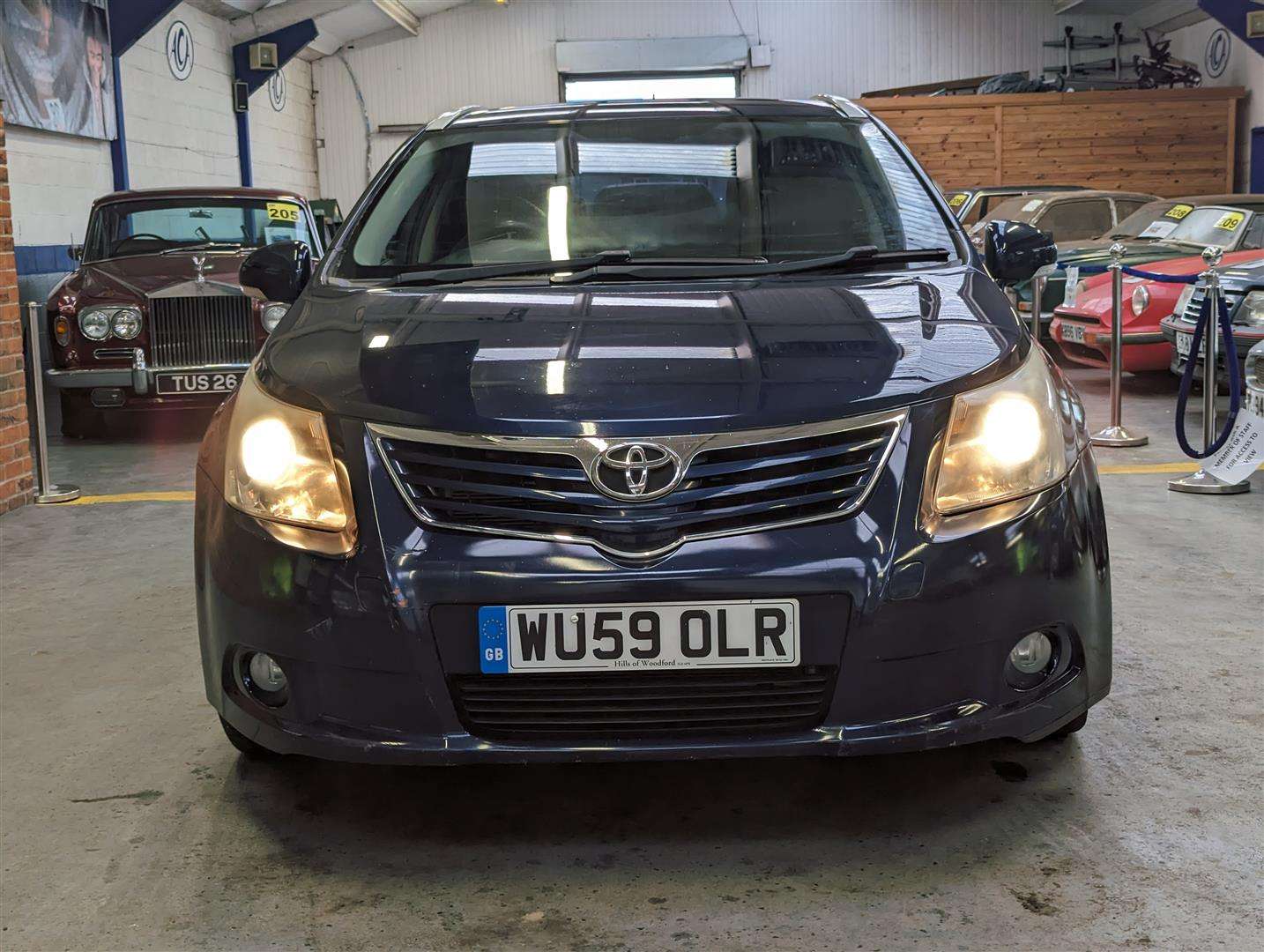 <p>2009 TOYOTA AVENSIS TR D-CAT AUTO</p>