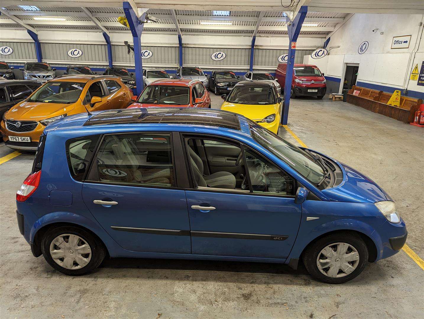 <p>2006 RENAULT SCENIC SL OASIS 105 DCI</p>