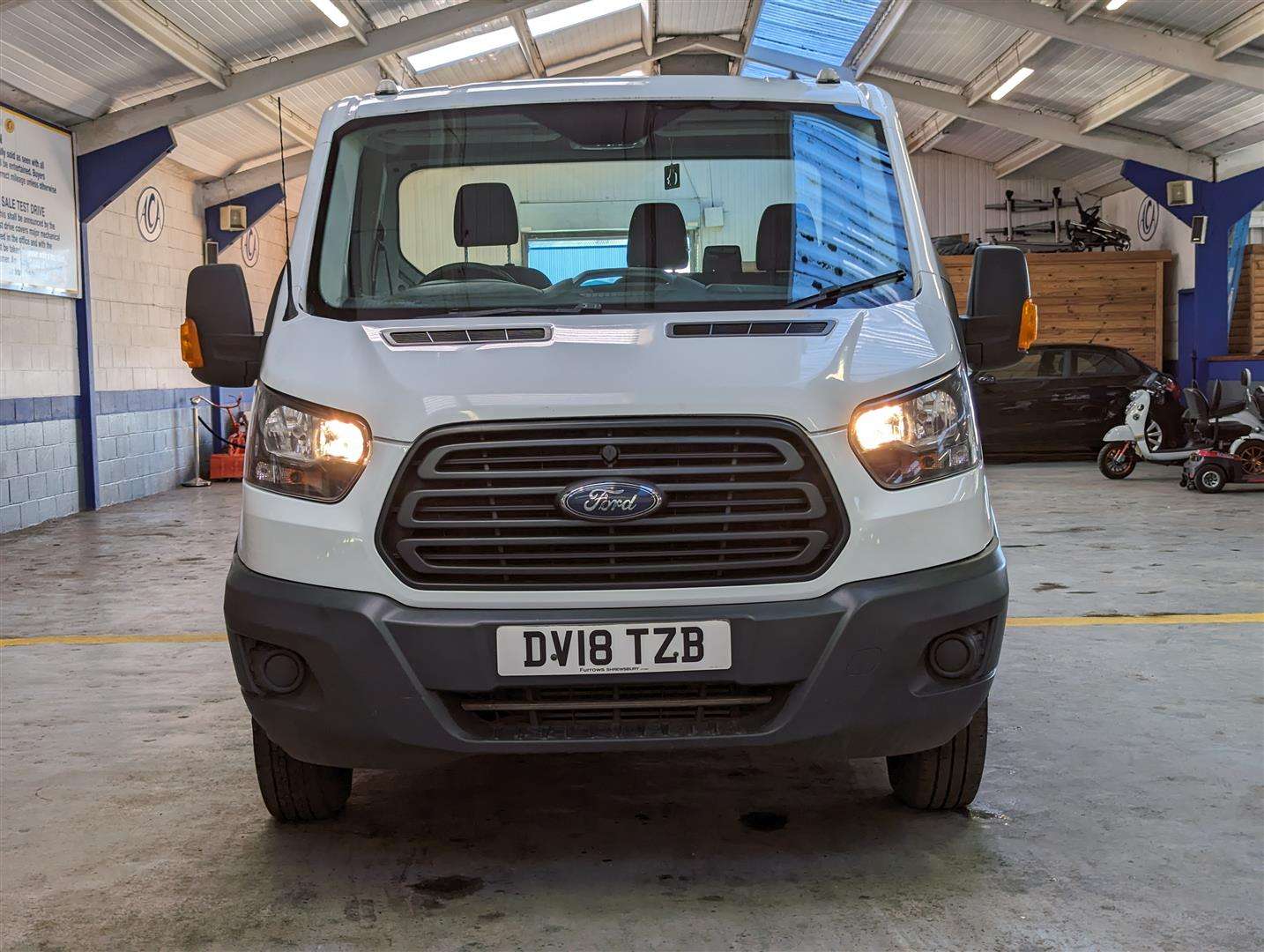 <p>2018 FORD TRANSIT 350 RECOVERY</p>