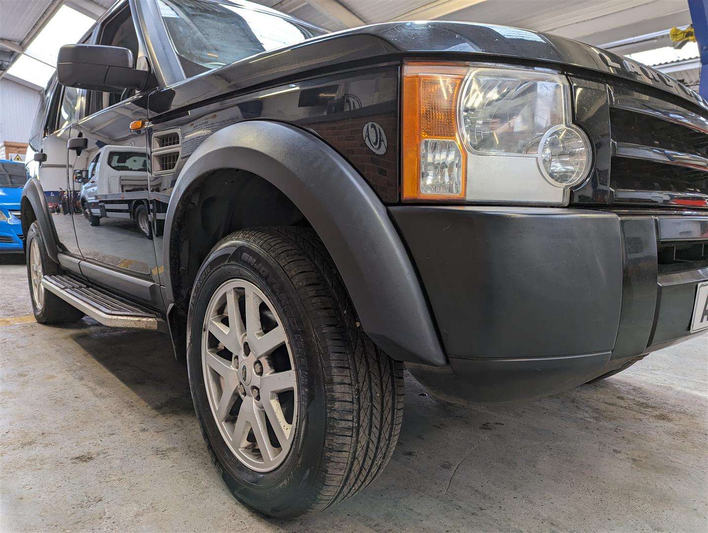 <p>2009 LAND ROVER DISCOVERY 3 MWB</p>