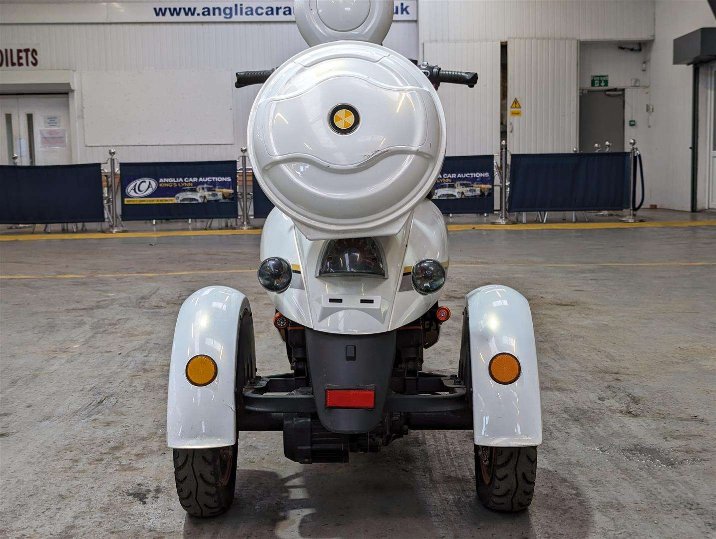 <p>3 Wheel Mobility Scooter</p>