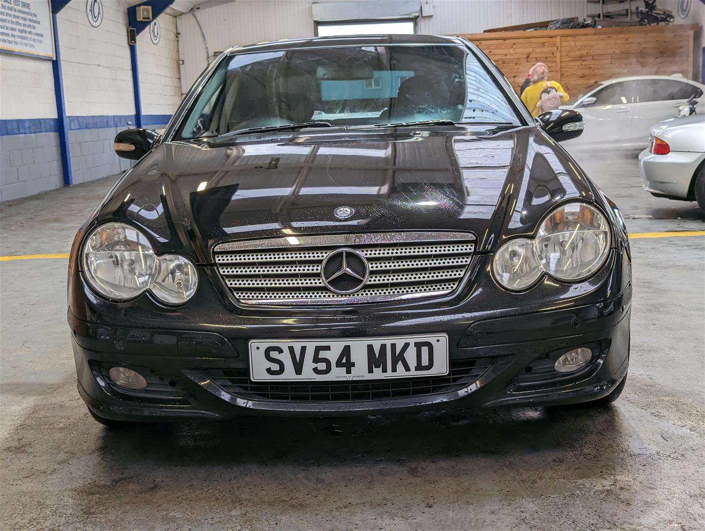 <p>2004 MERCEDES C180 KOMPRESSOR SE AUTO</p>