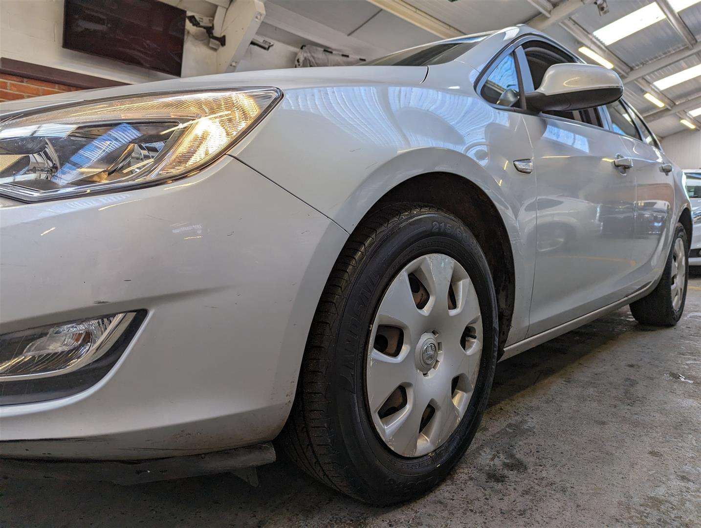 <p>2011 VAUXHALL ASTRA EXCLUSIV CDTI ECOFL</p>