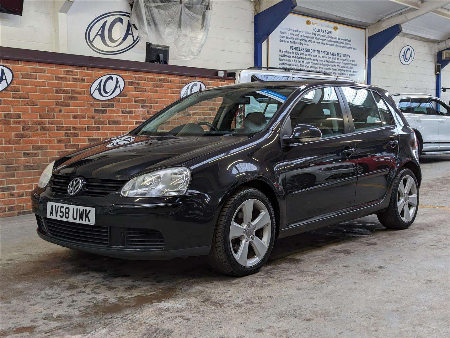 <p>2009 VOLKSWAGEN GOLF MATCH TDI 105</p>