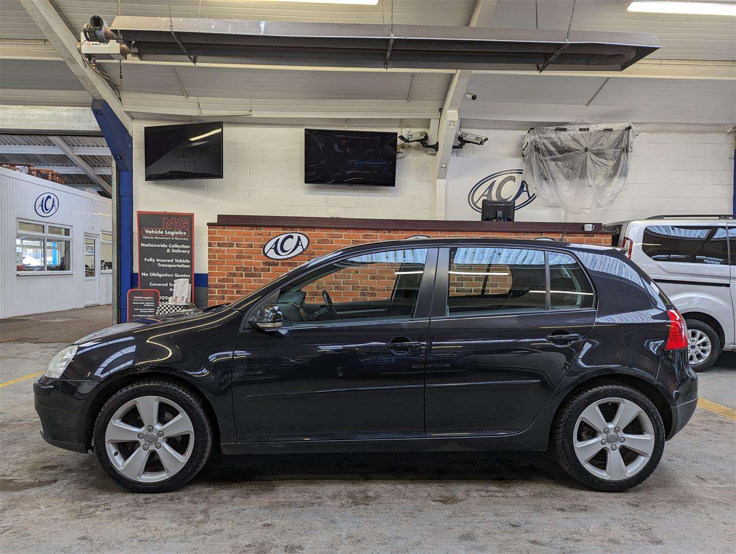 <p>2009 VOLKSWAGEN GOLF MATCH TDI 105</p>