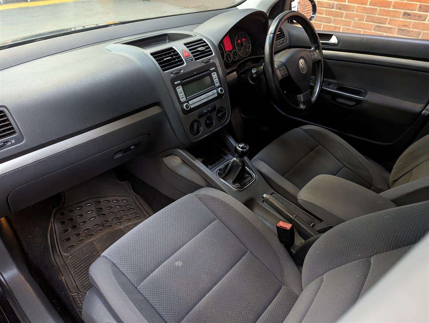 <p>2009 VOLKSWAGEN GOLF MATCH TDI 105</p>