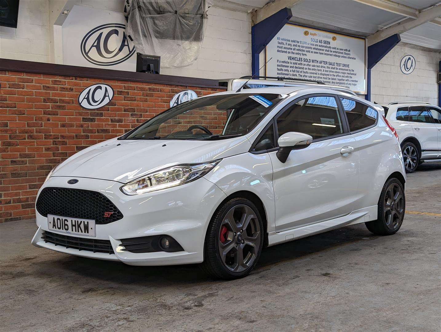 <p>2016 FORD FIESTA ST-2 TURBO</p>