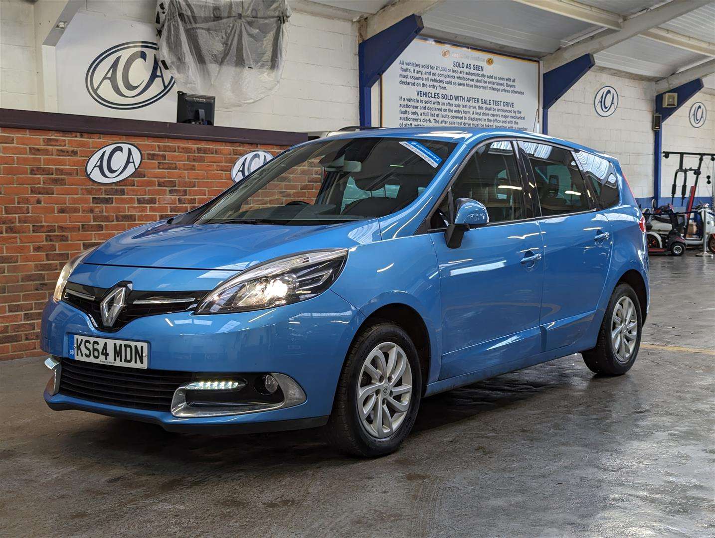 <p>2014 RENAULT G SCENIC D-QUE TT ENERGY</p>