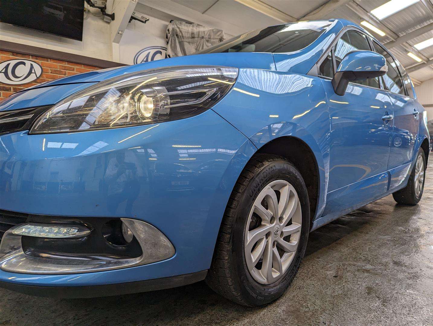 <p>2014 RENAULT G SCENIC D-QUE TT ENERGY</p>