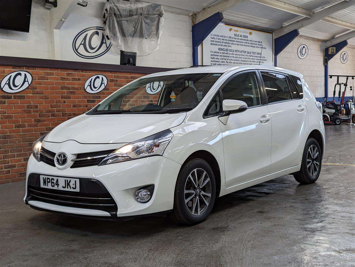 <p>2014 TOYOTA VERSO ICON D-4D</p>