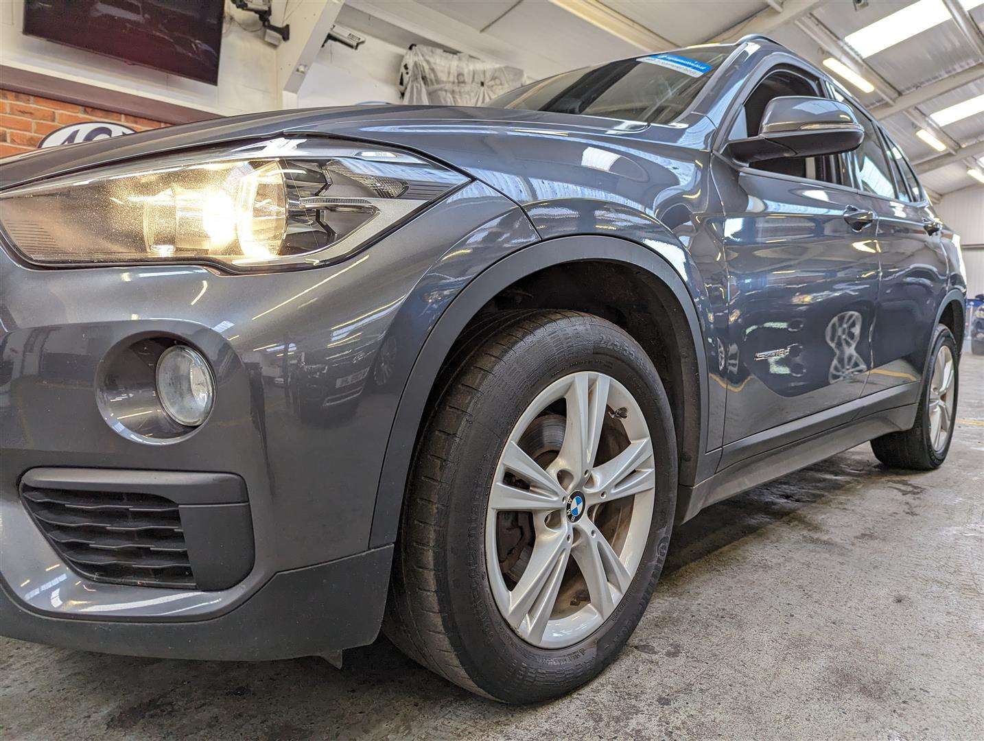 <p>2016 BMW X1 SDRIVE18D SE</p>