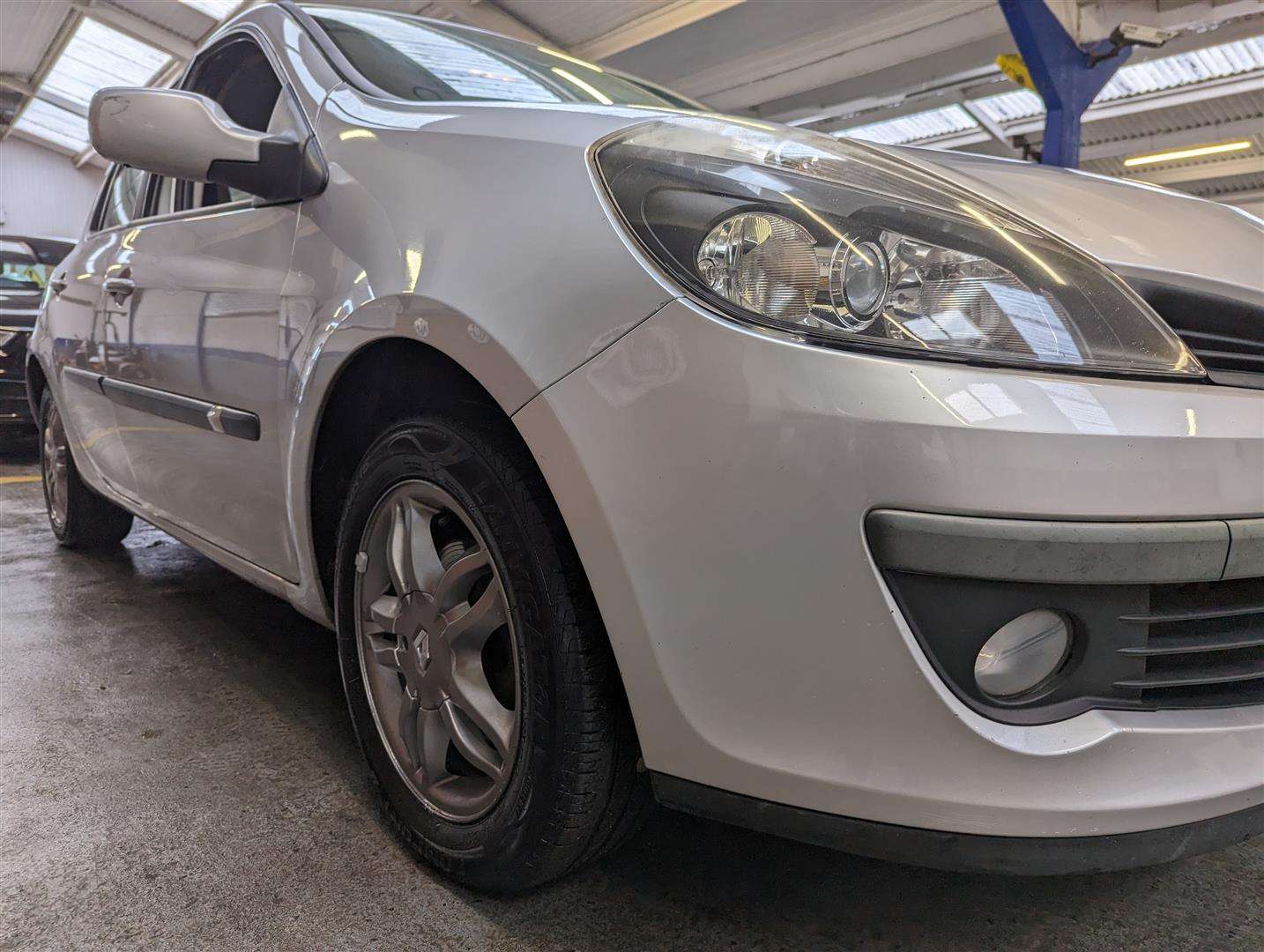 <p>2007 RENAULT CLIO DYNAMIQUE TURBO 100</p>