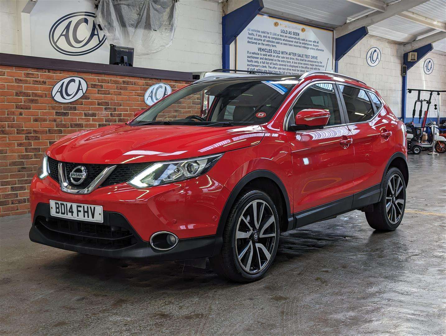 <p>2014 NISSAN QASHQAI TEKNA DCI</p>