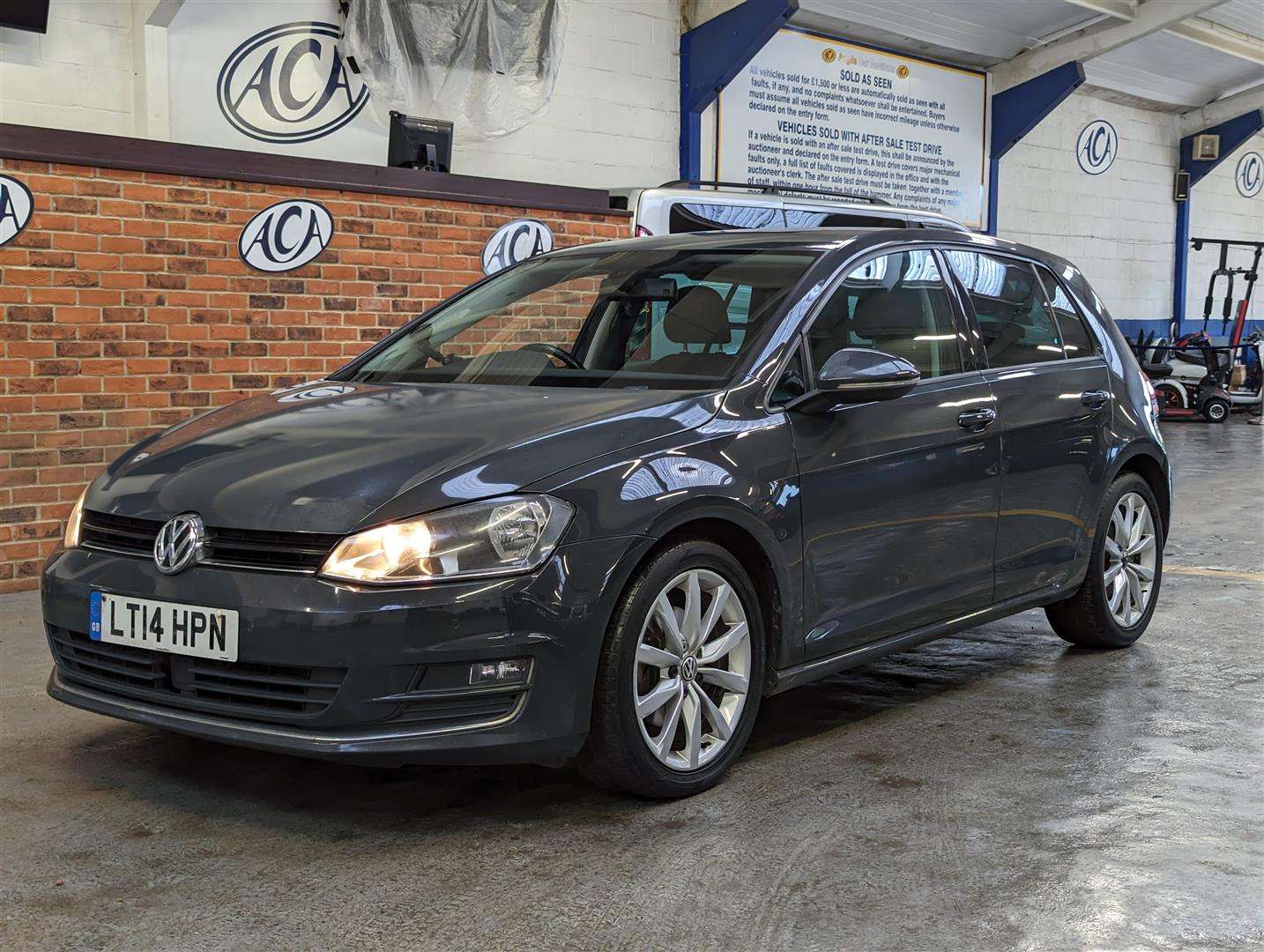 <p>2014 VOLKSWAGEN GOLF GT BLUEMOTION TECH T</p>