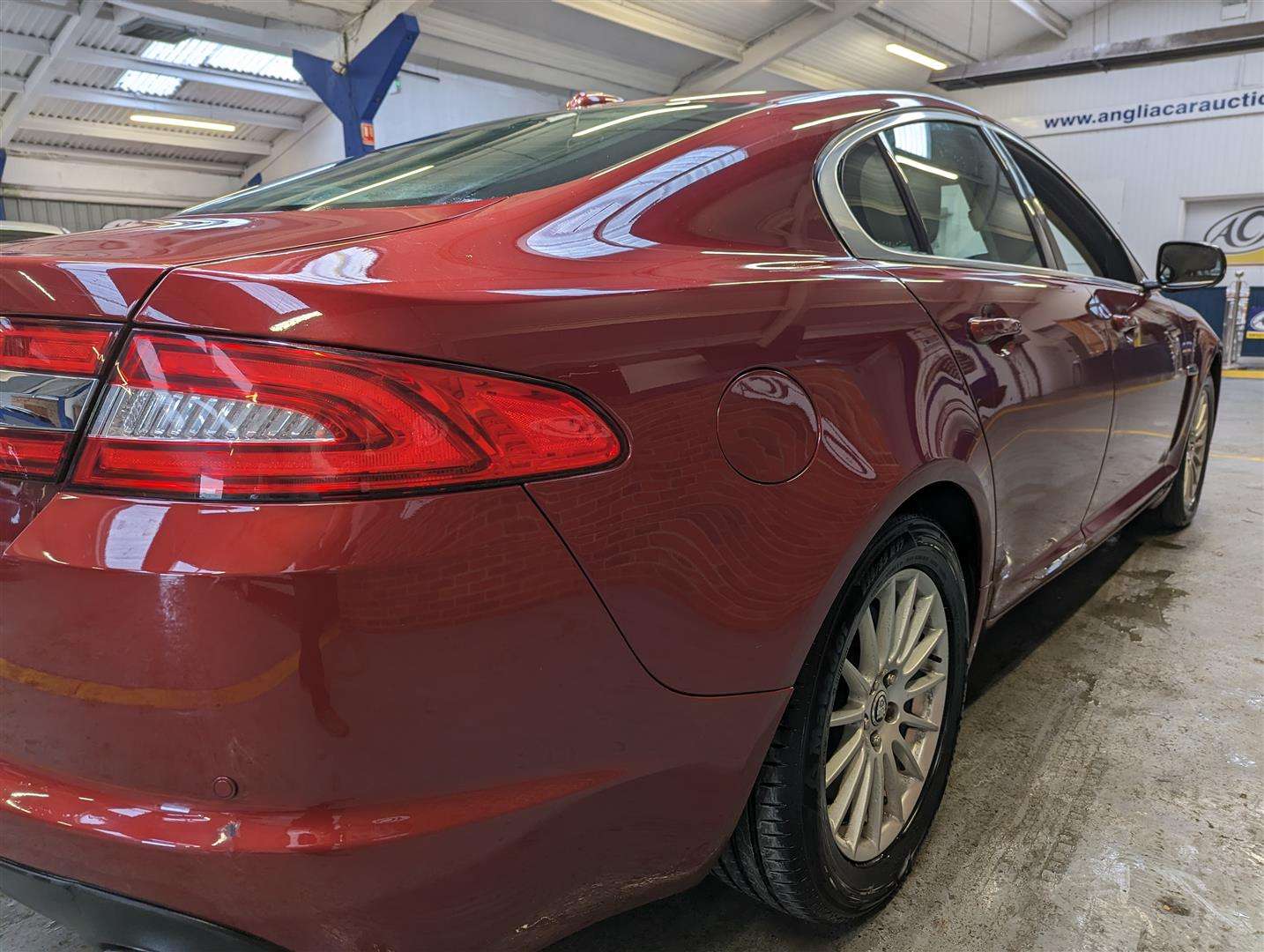 <p>2012 JAGUAR XF SE D AUTO</p>