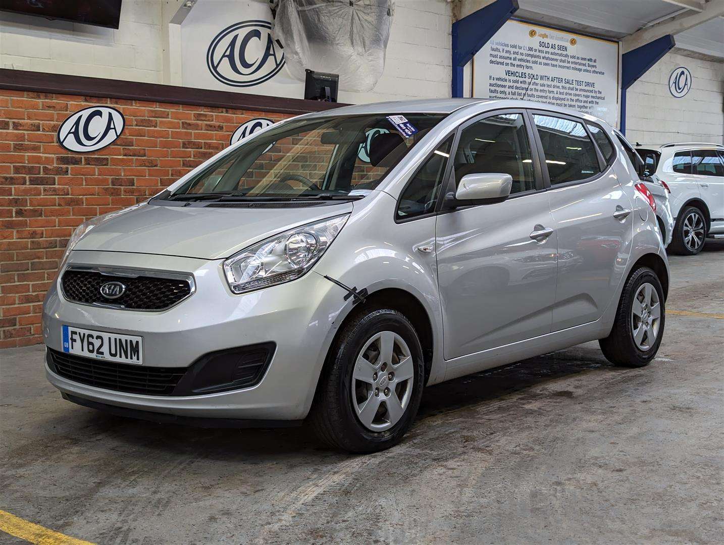 <p>2012 KIA VENGA 1 AIR CRDI</p>