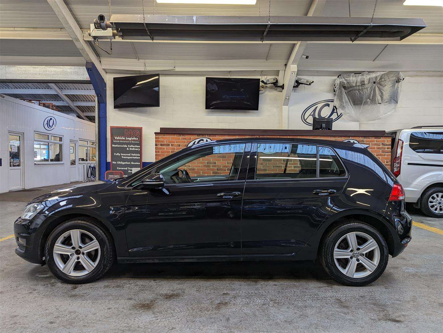 <p>2014 VOLKSWAGEN GOLF MATCH TDI BMT</p>