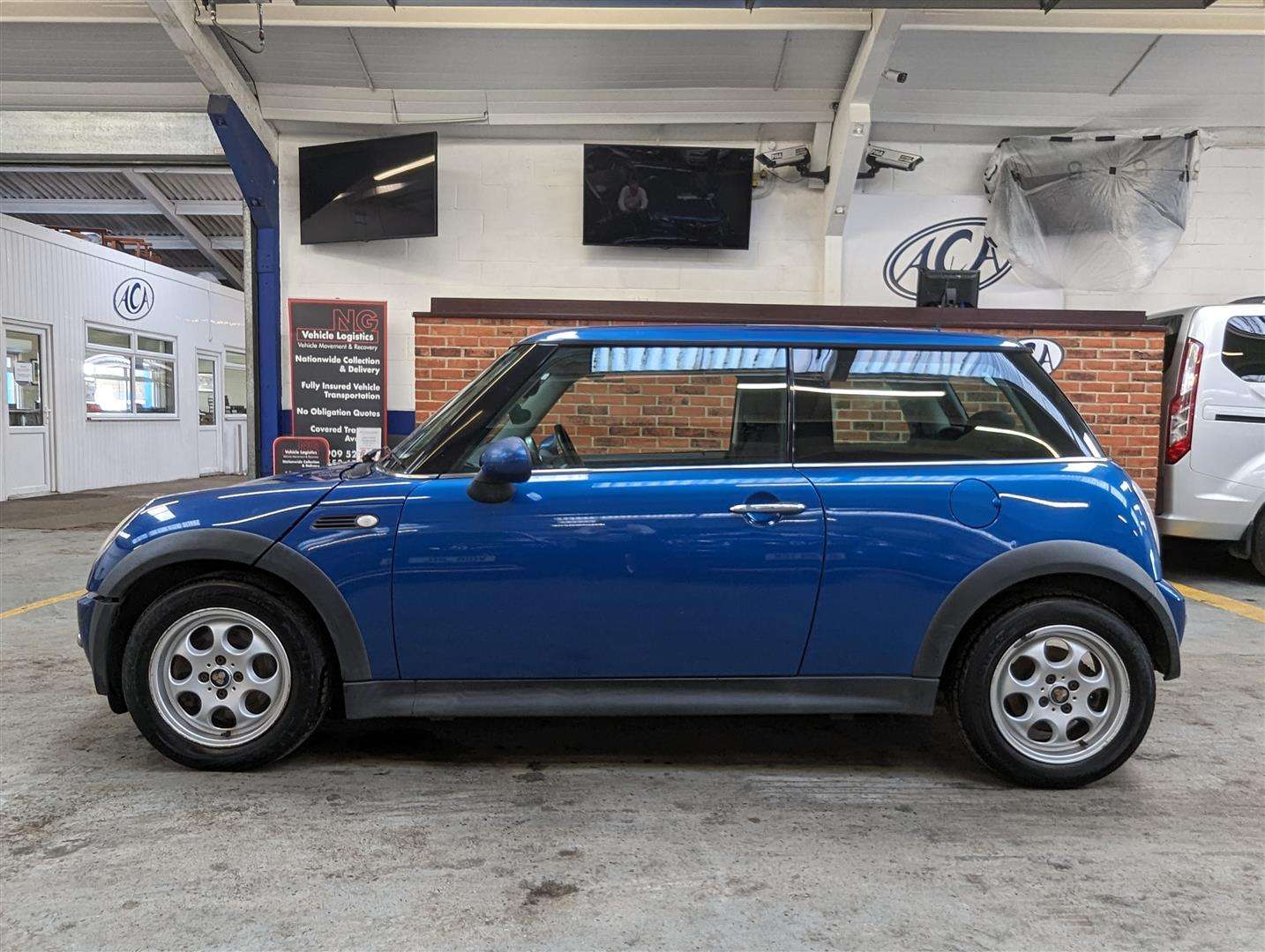 <p>2006 MINI MINI ONE D E4</p>