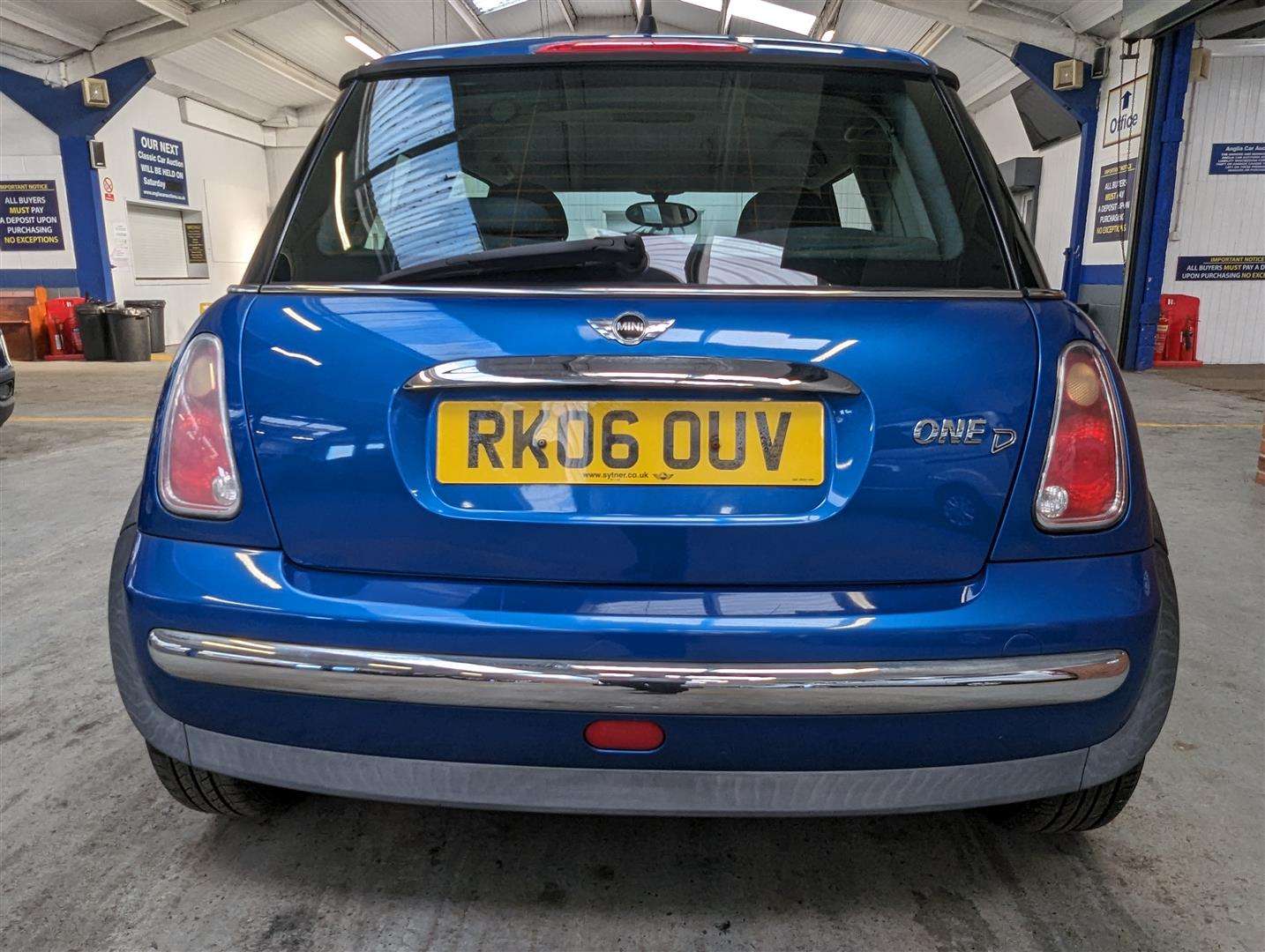 <p>2006 MINI MINI ONE D E4</p>